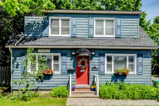 2087 Montreal Road, Ontario K1J 6M6