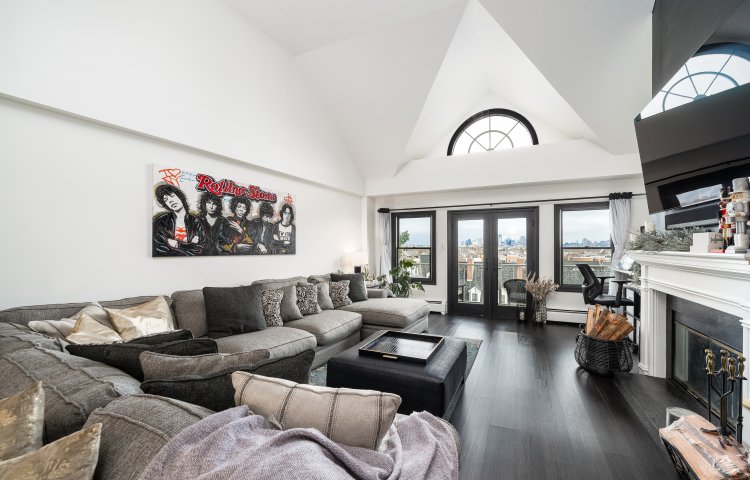 203 Shearwater Court, Unit 51