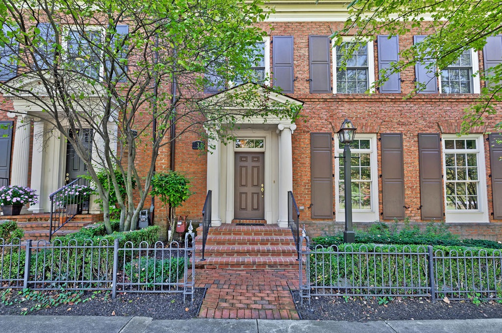 Find Homes for Sale in Keswick in New Albany, OH