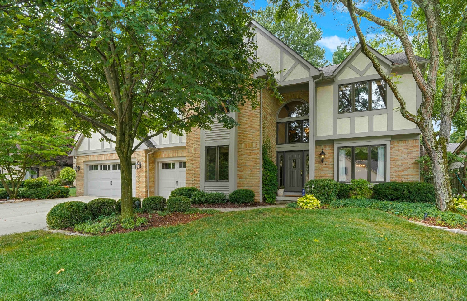 Homes for Sale in Charming Worthington The Raines Group