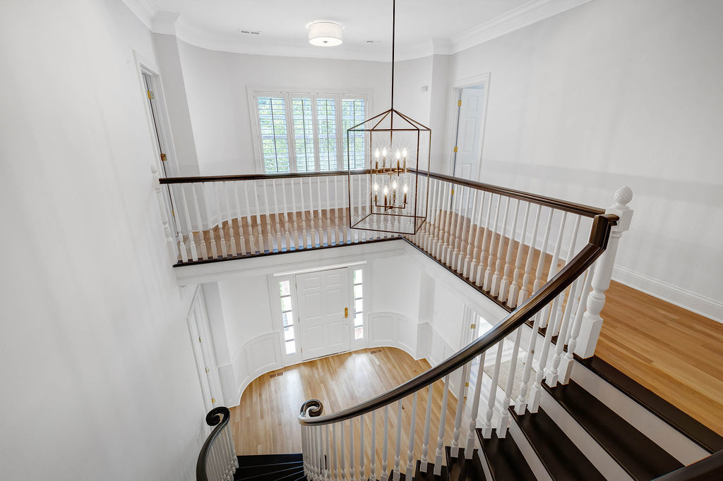 Foyer Above