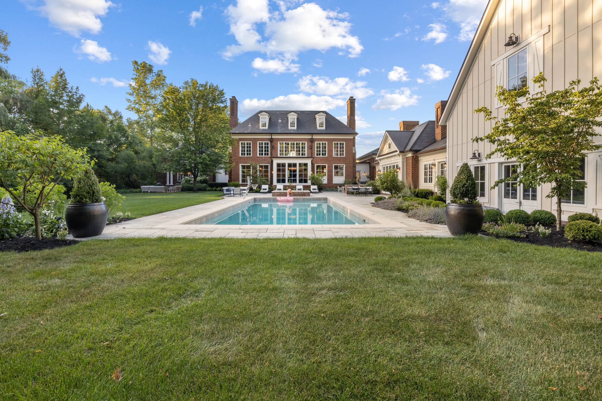 Exterior Pool