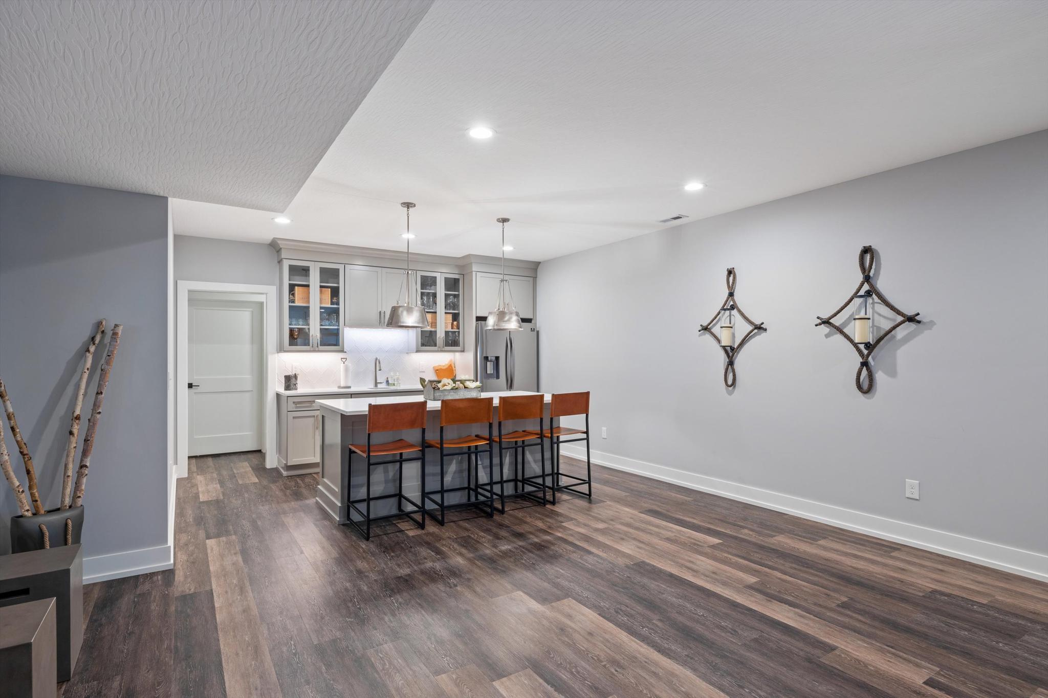 Lower Level Wet Bar