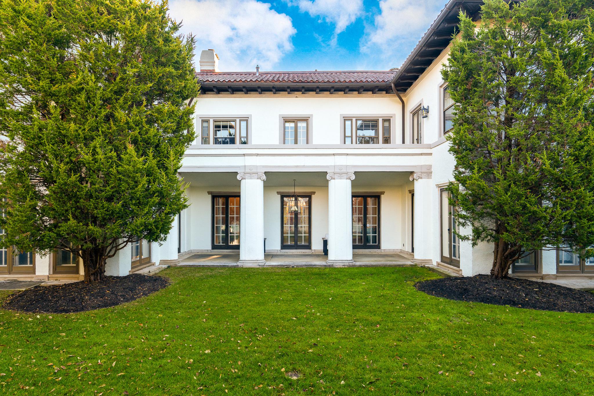 Courtyard Exterior