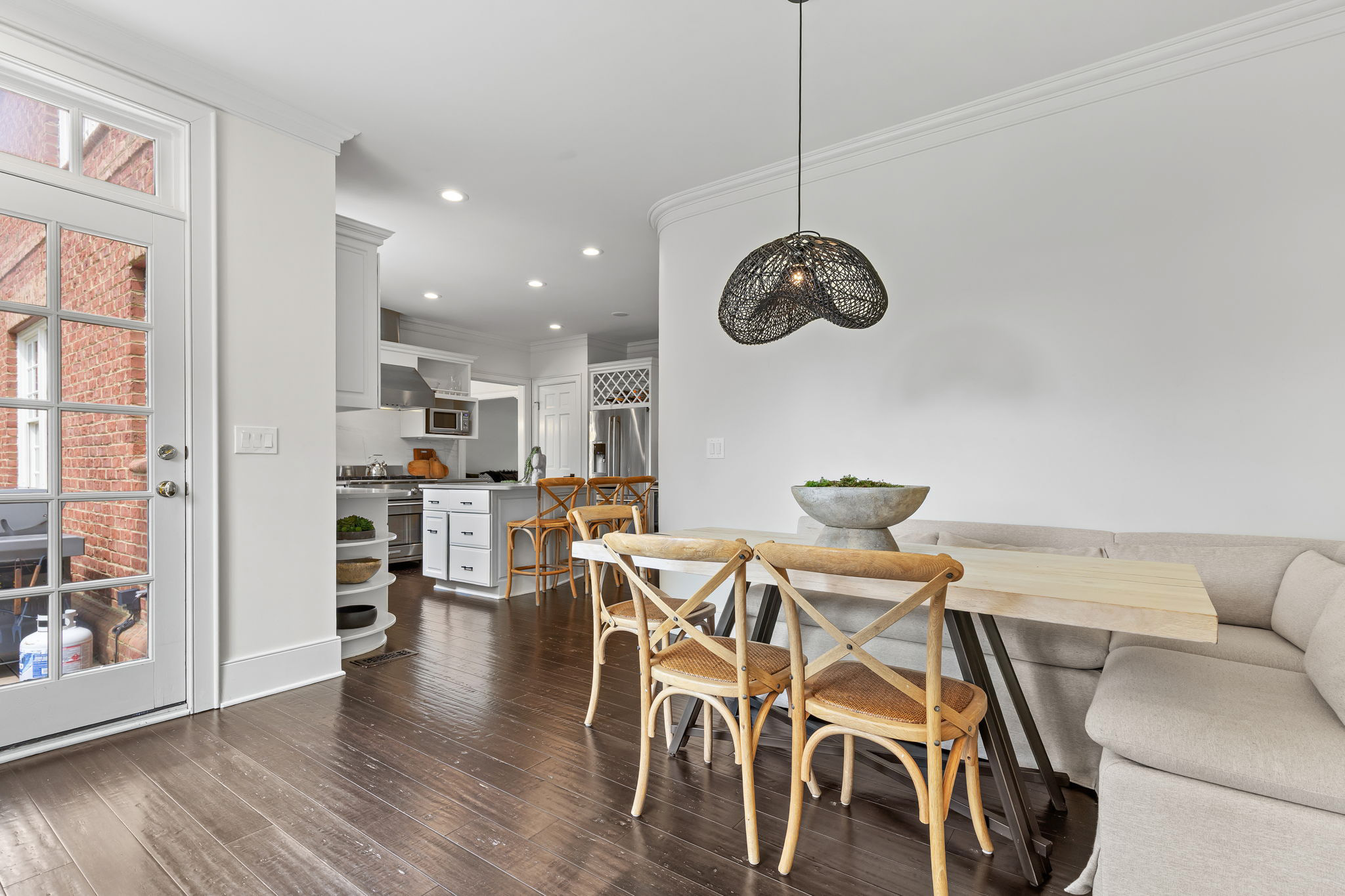 Eat In Kitchen