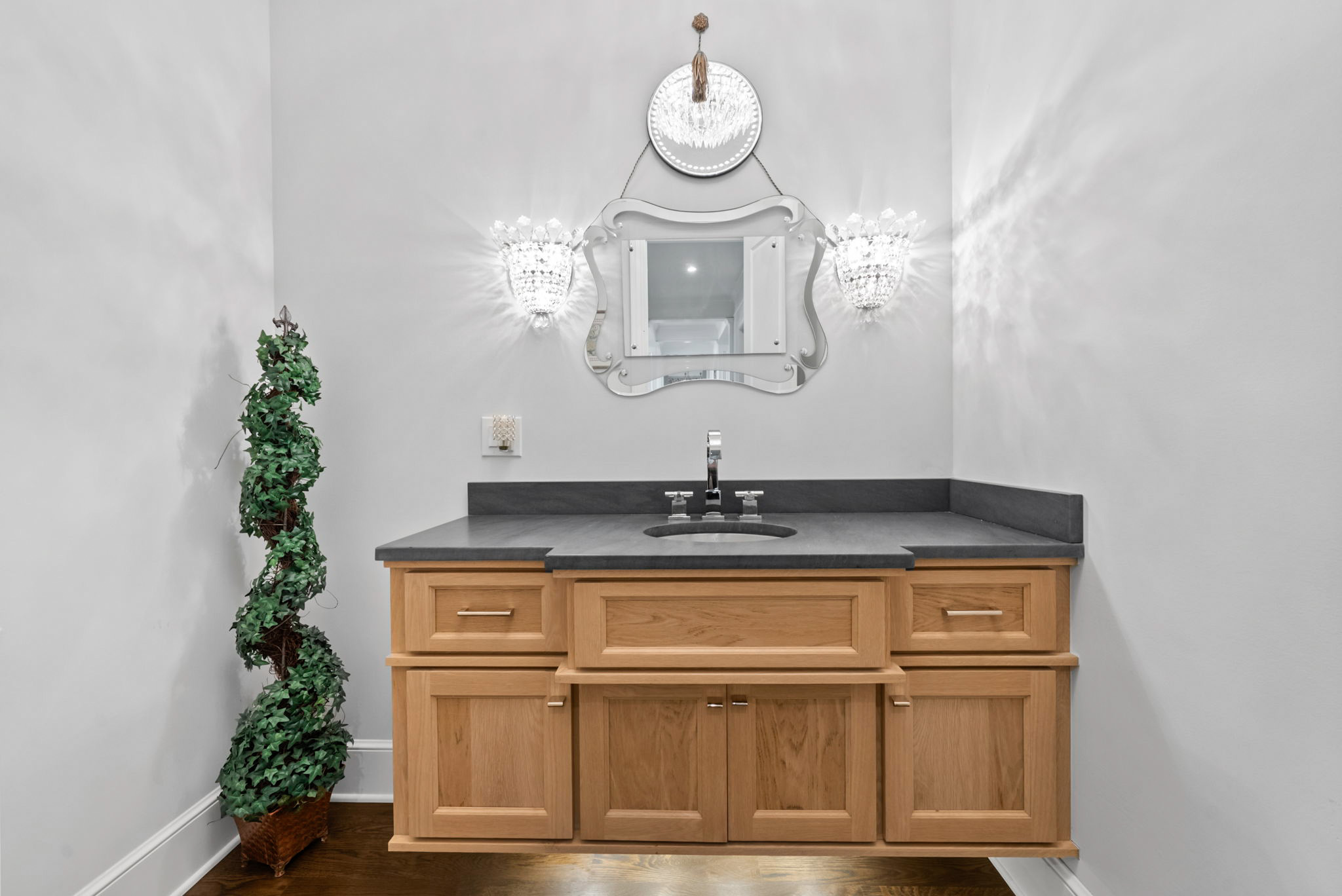 Powder Room 2