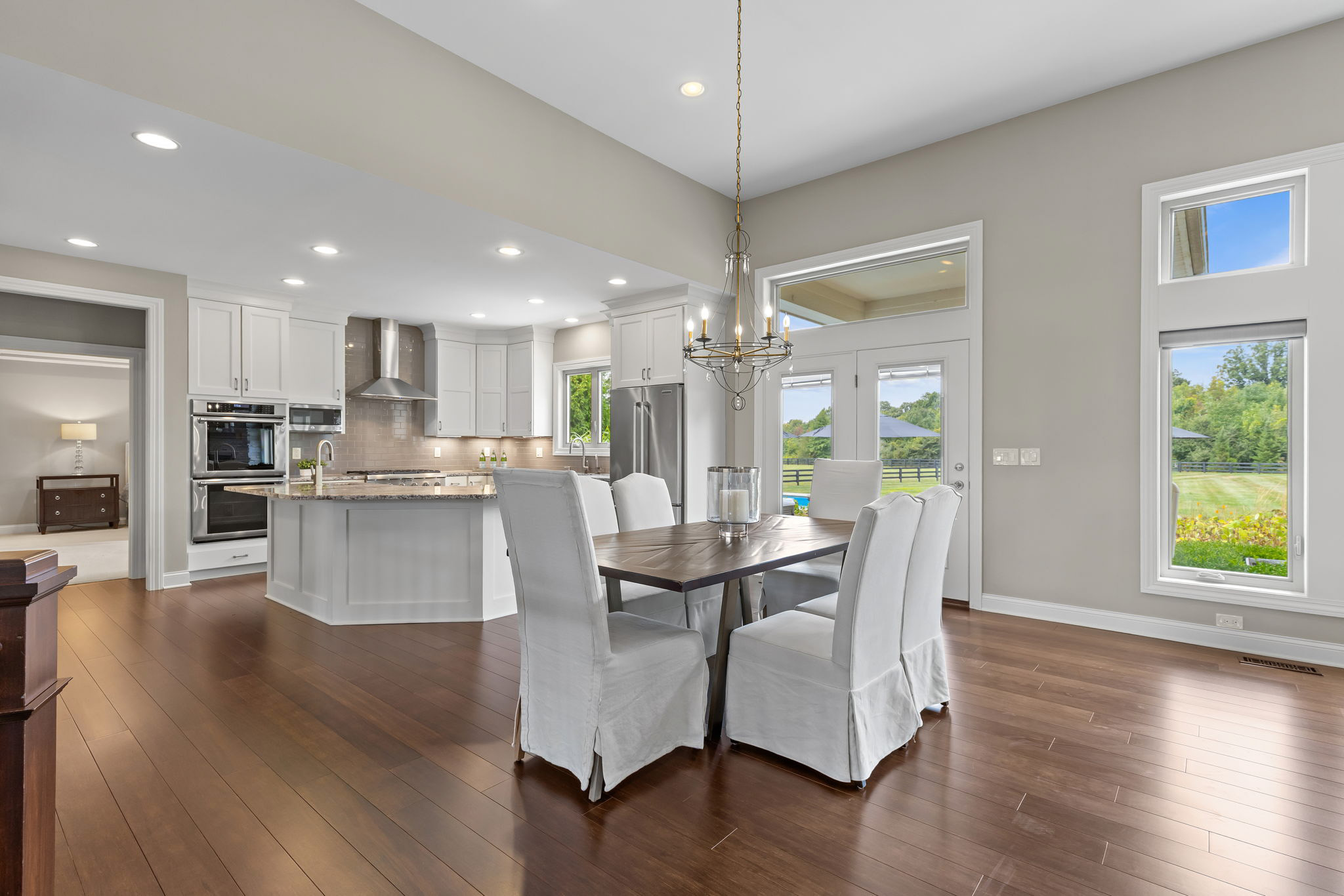 Eat In Kitchen