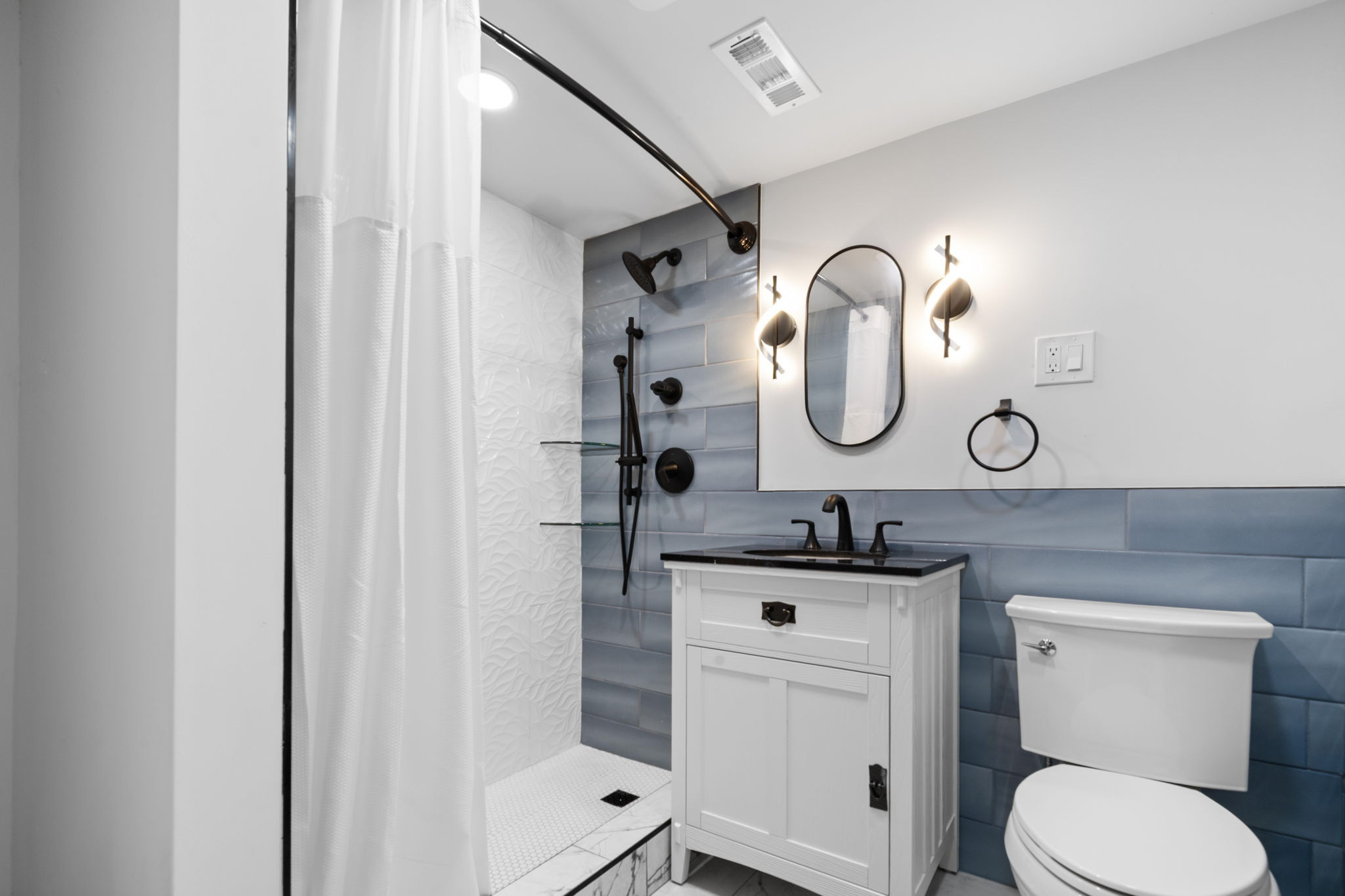 Lower Level Bath