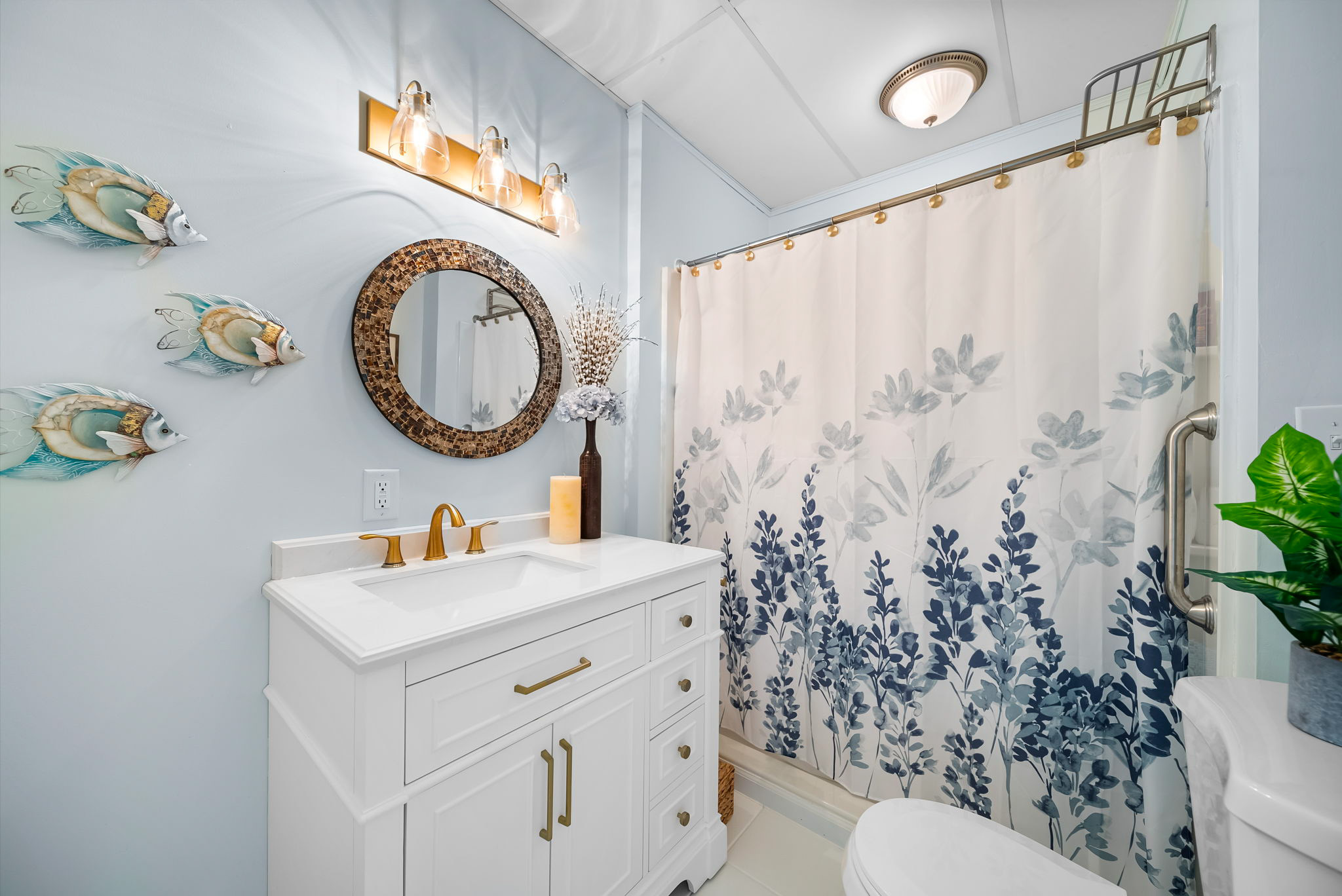 Lower Level Full Bathroom 3