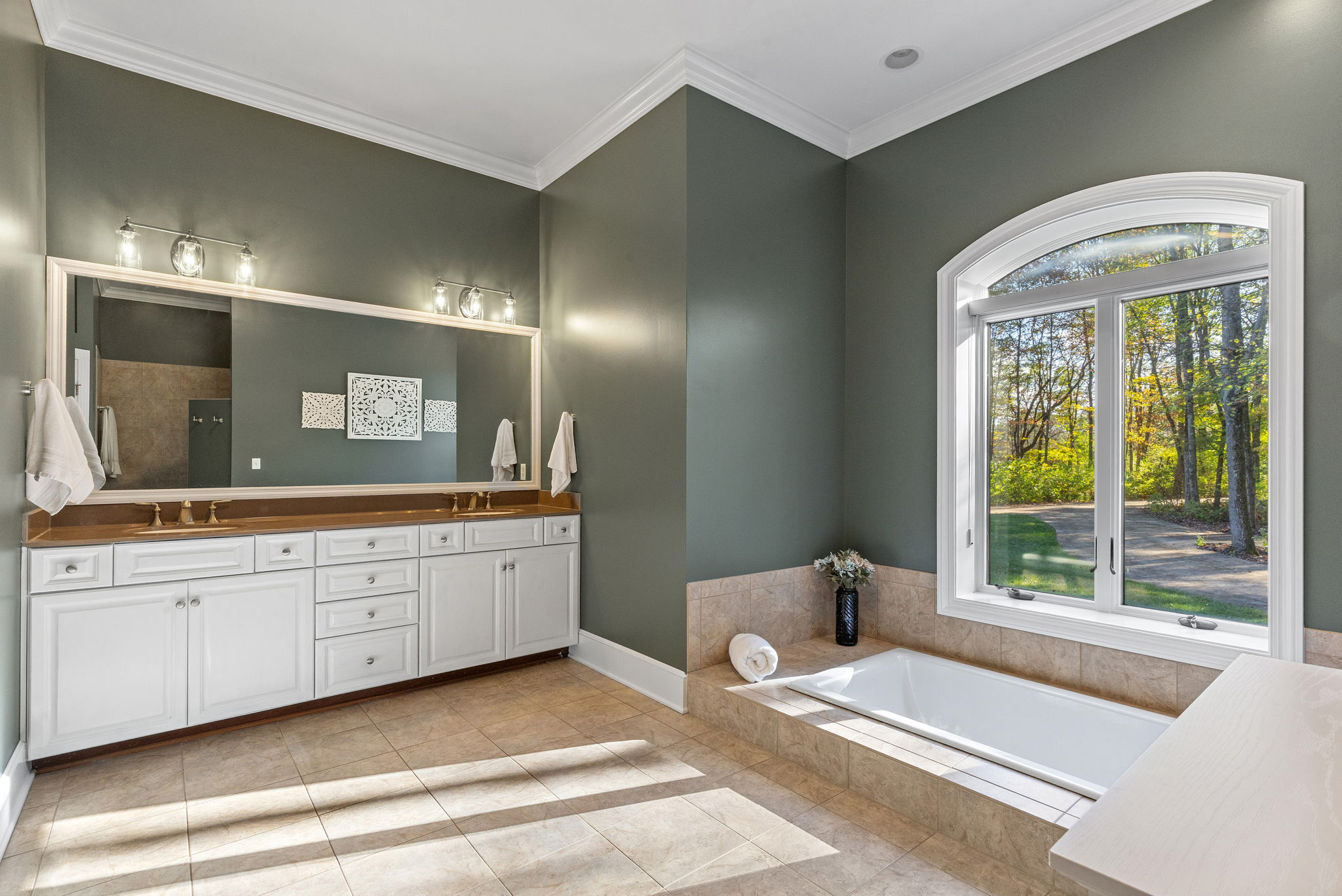 Primary Ensuite