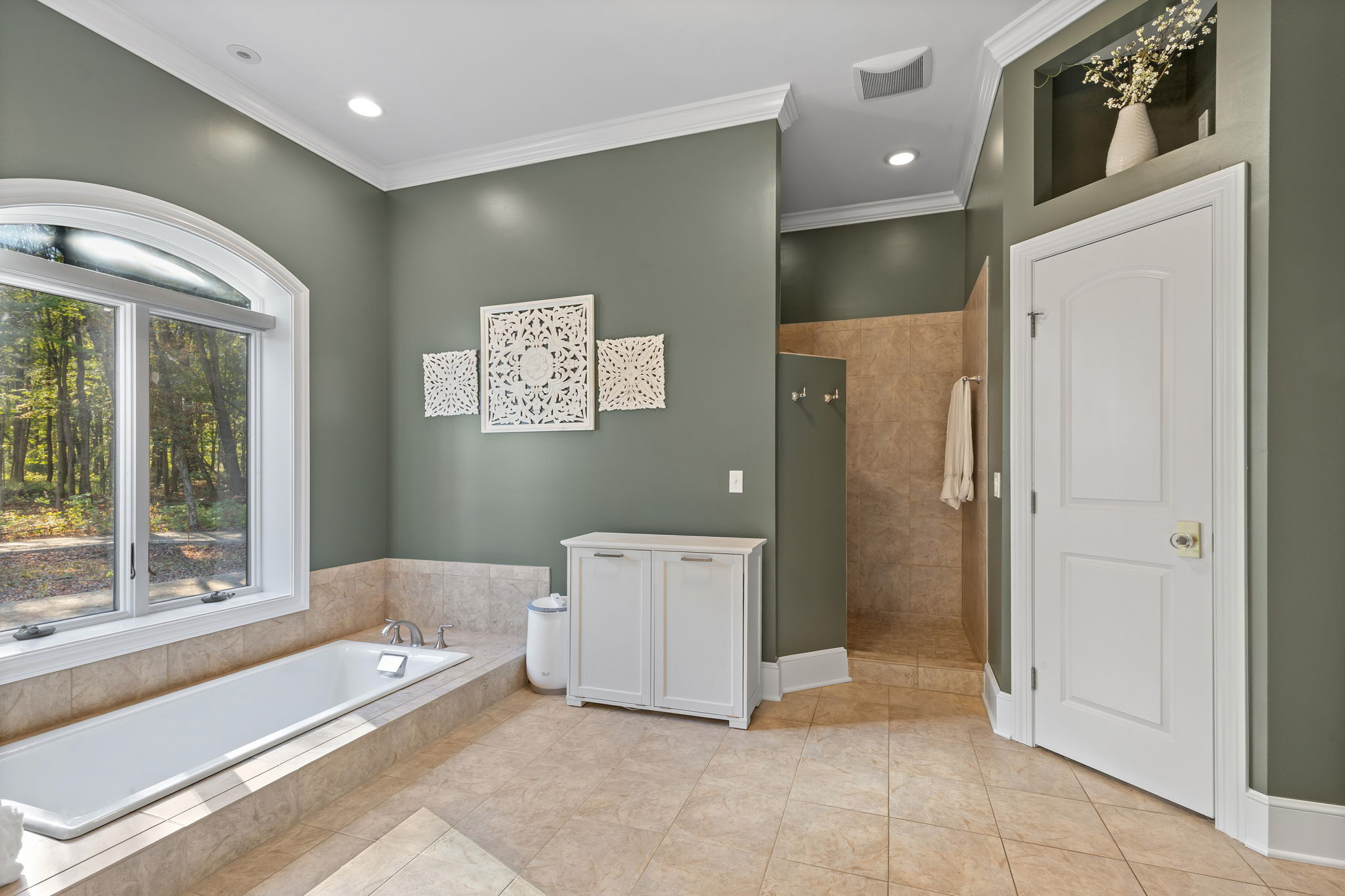 Primary Ensuite