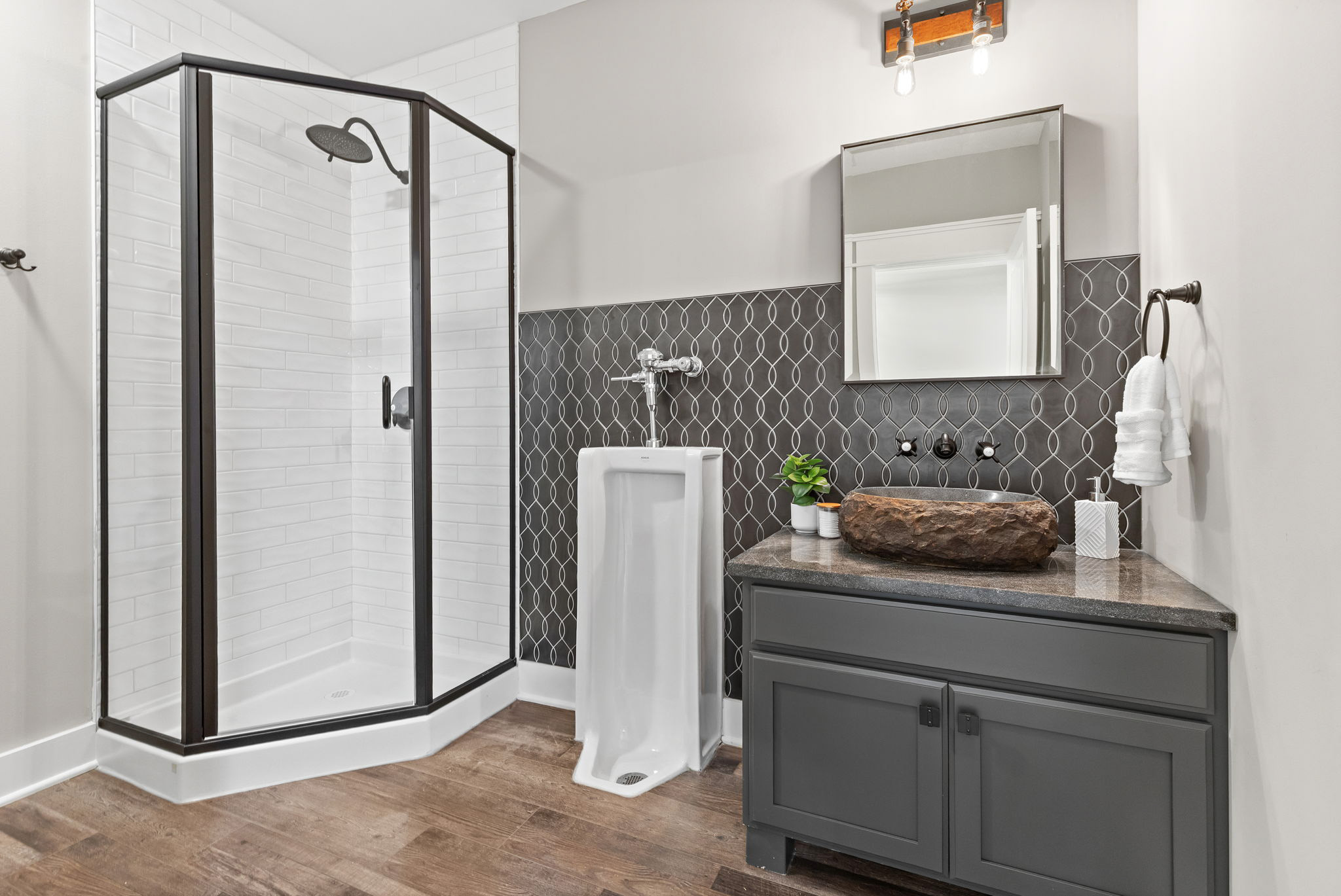 Lower Level Full Bathroom 4