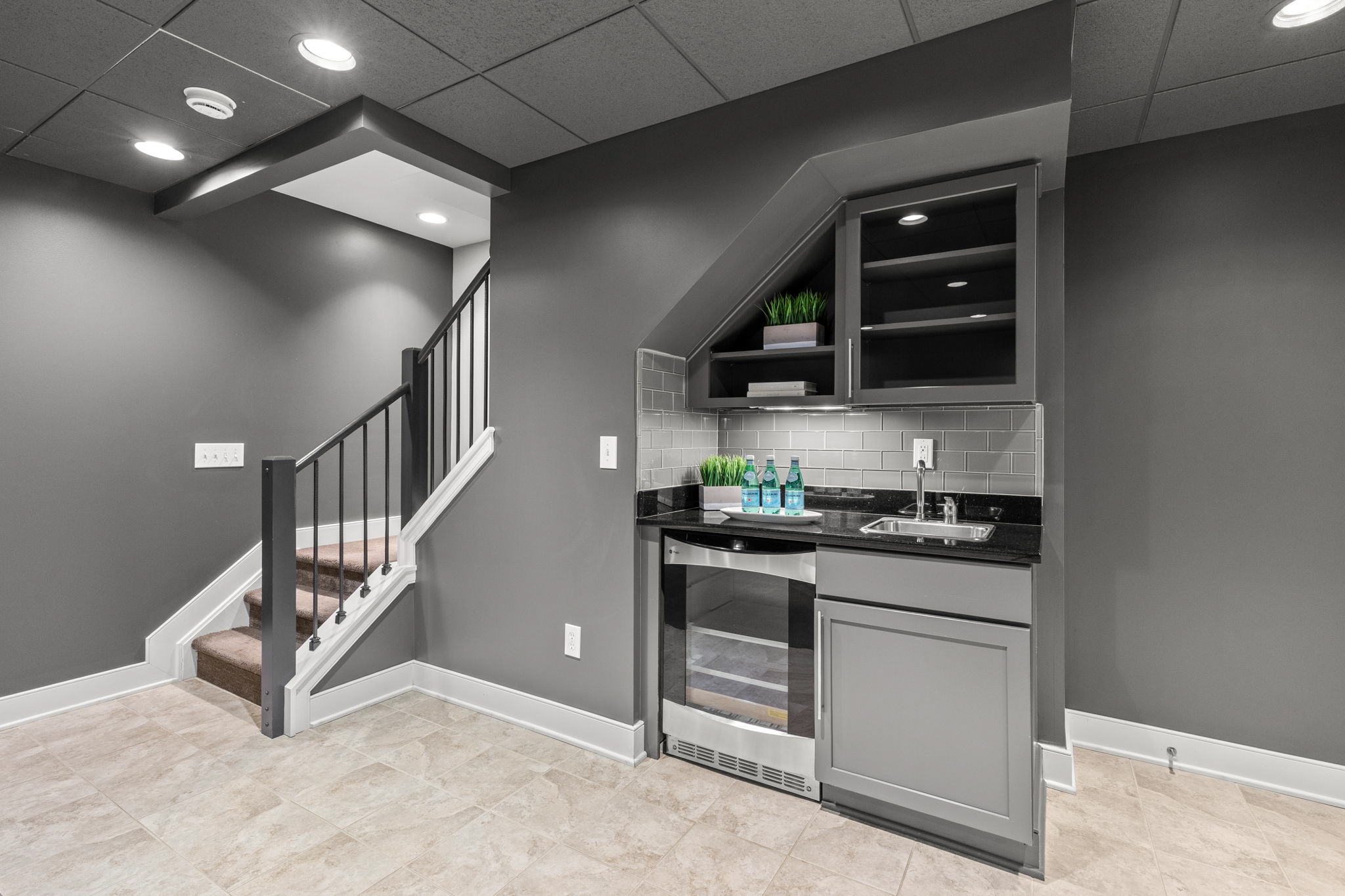 Lower Level Wet Bar