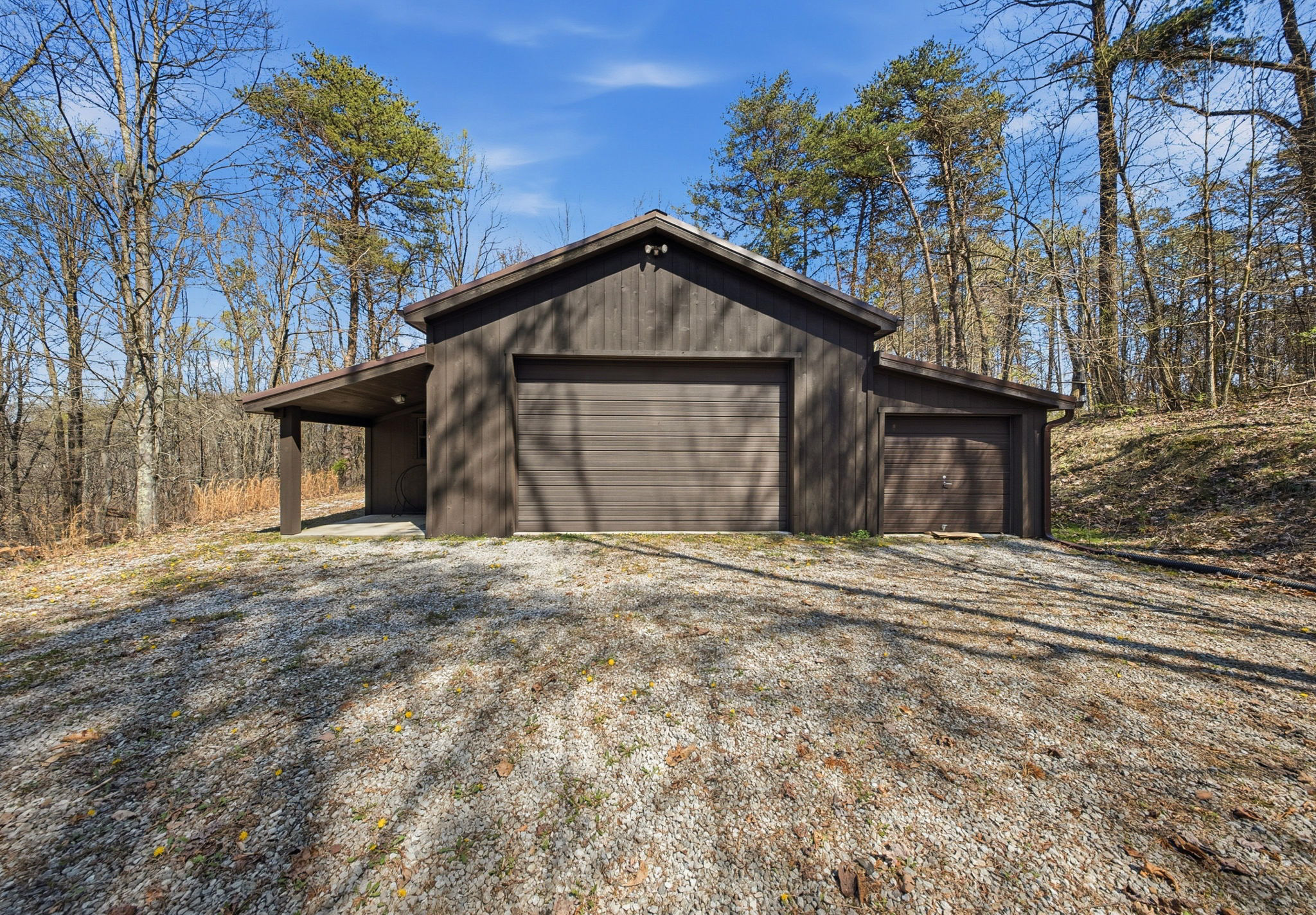 Detached Garage