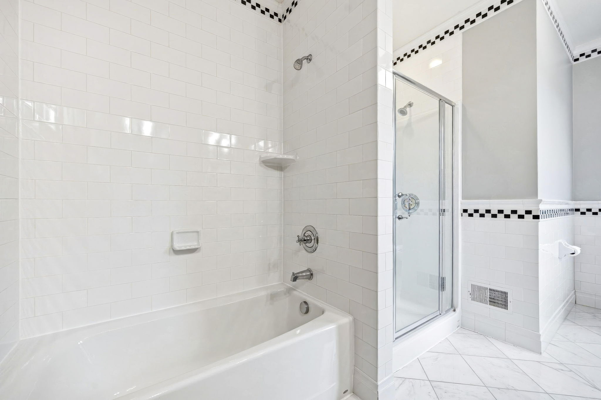 Full Bath 2