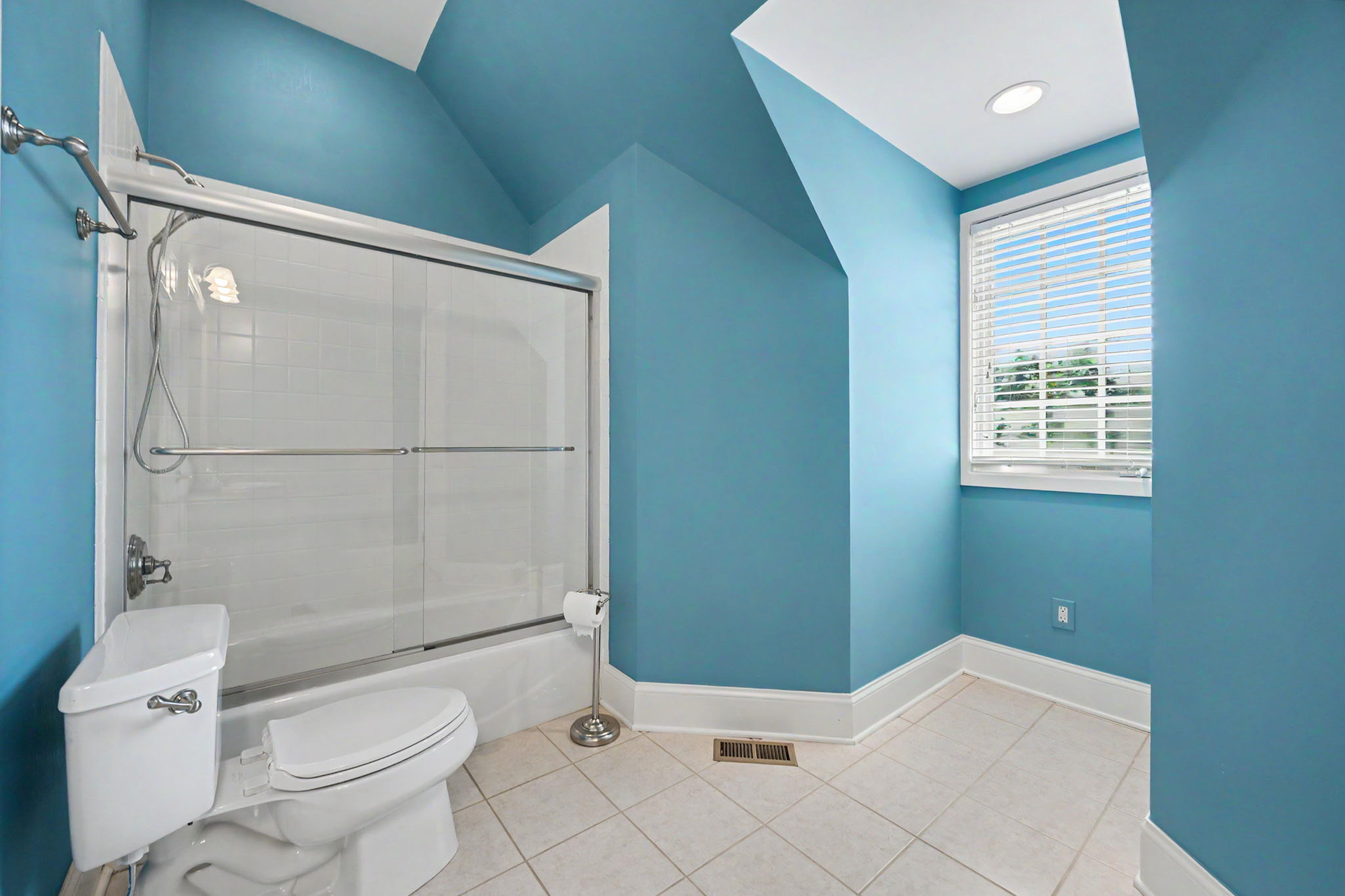 Full Bath 3