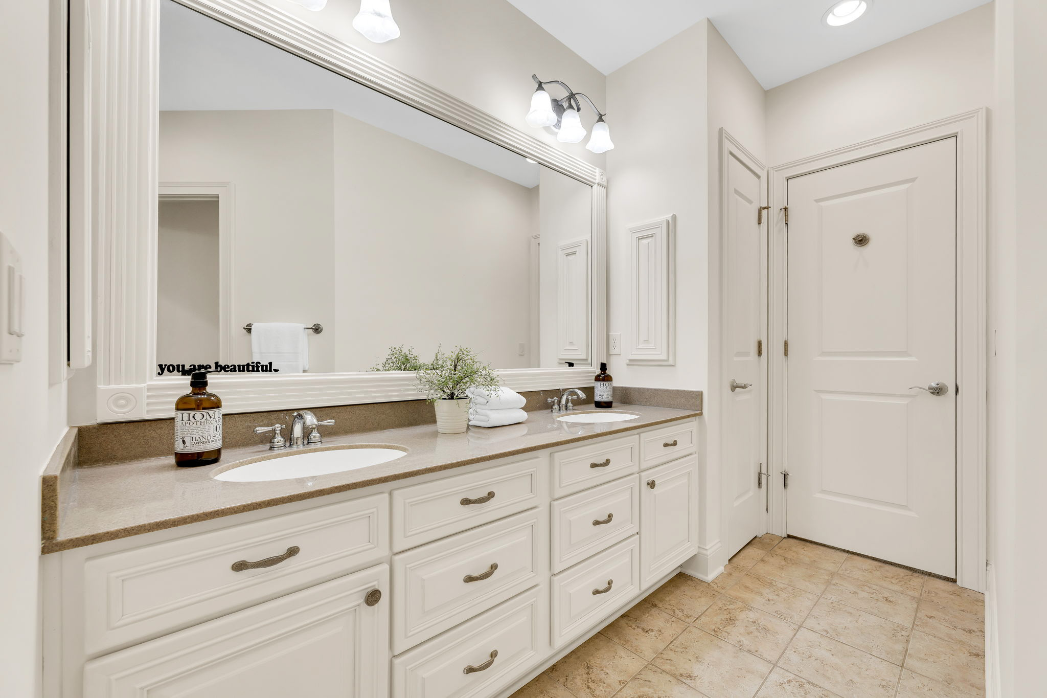 Bedroom 5 Ensuite