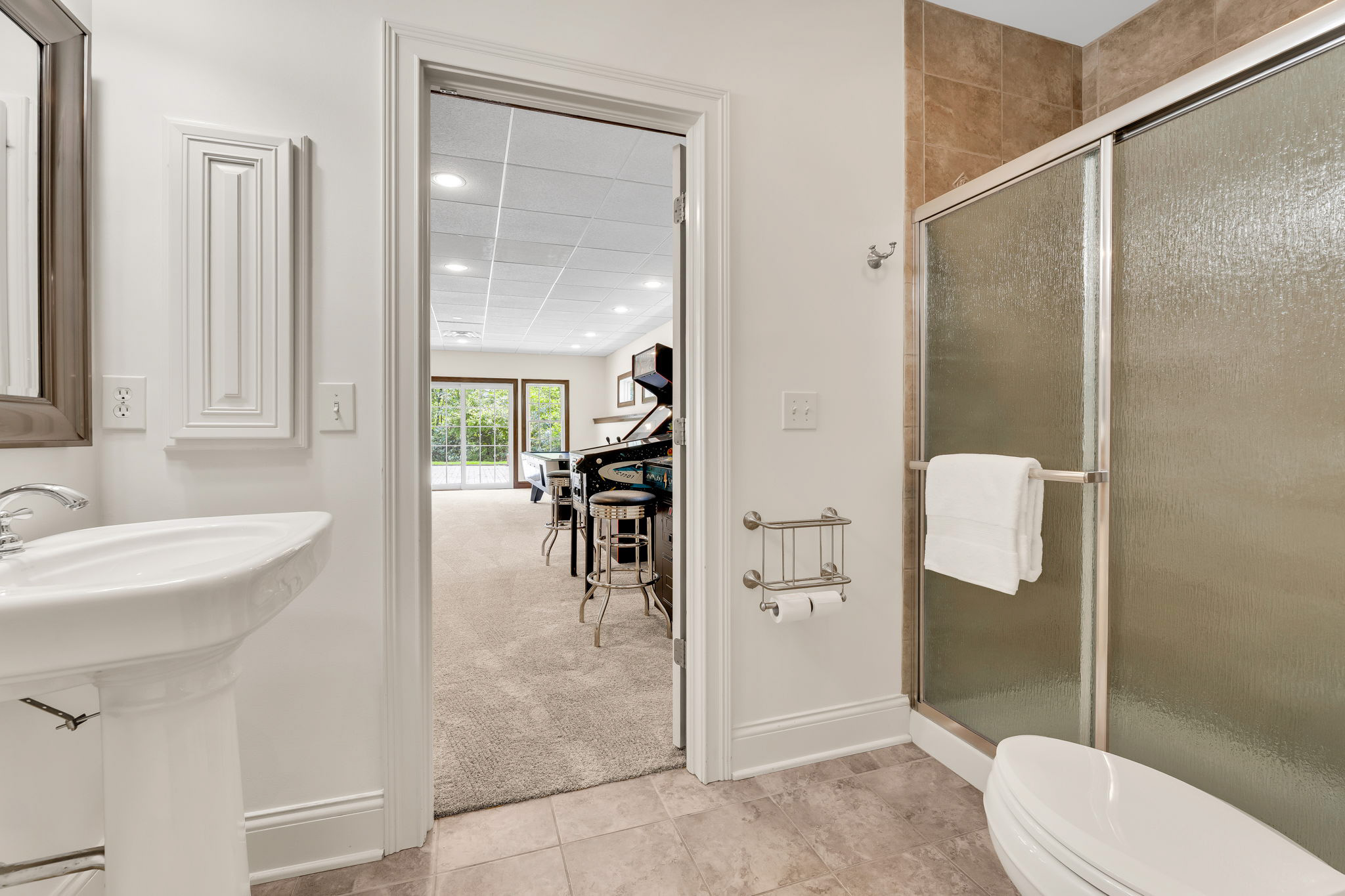 Lower Level Bedroom 7 Ensuite