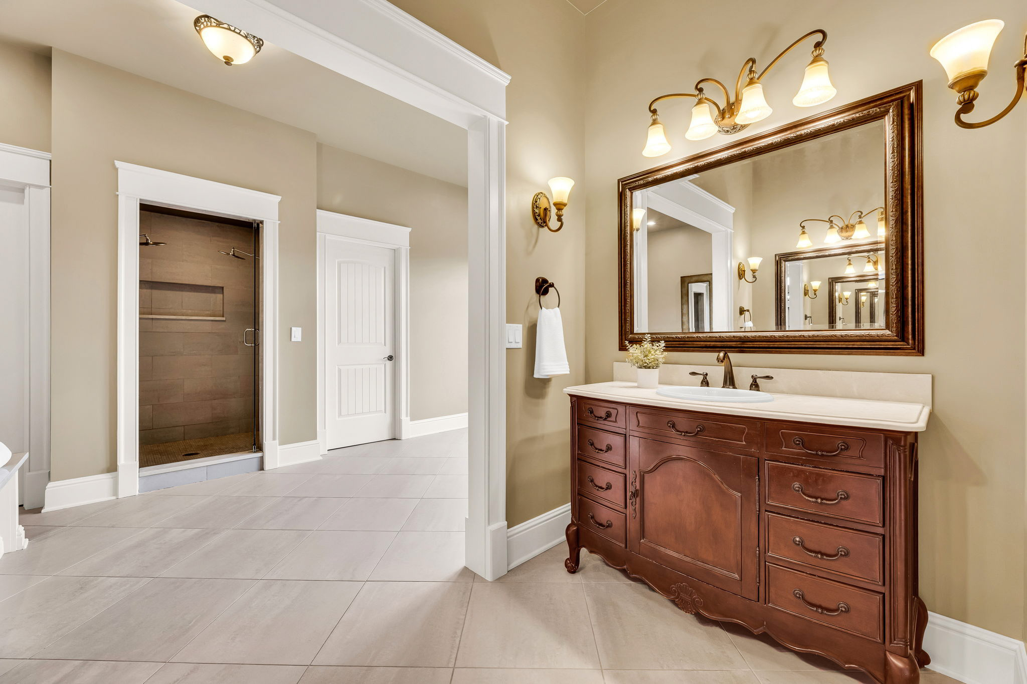 Primary Ensuite