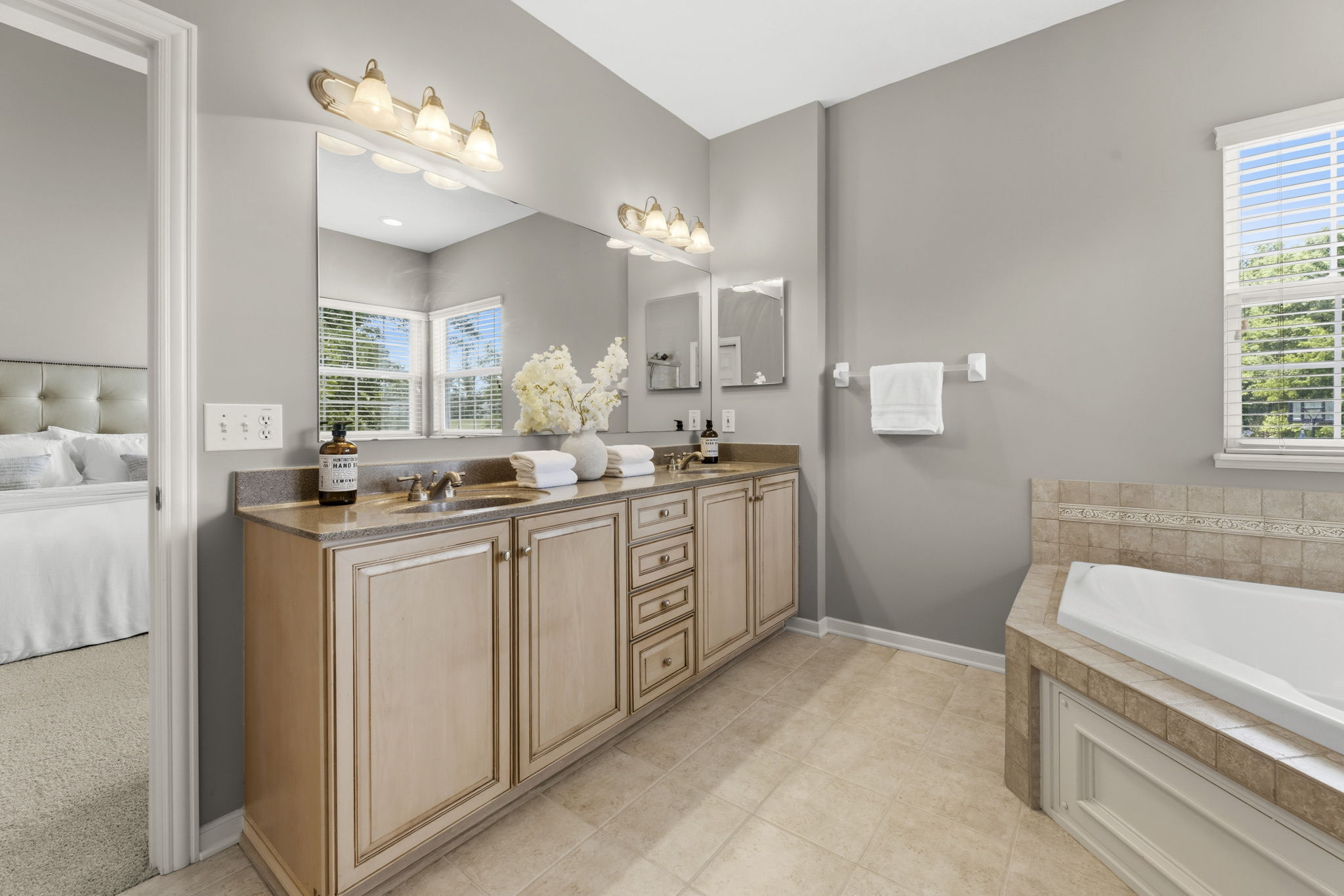 Primary Suite Bath