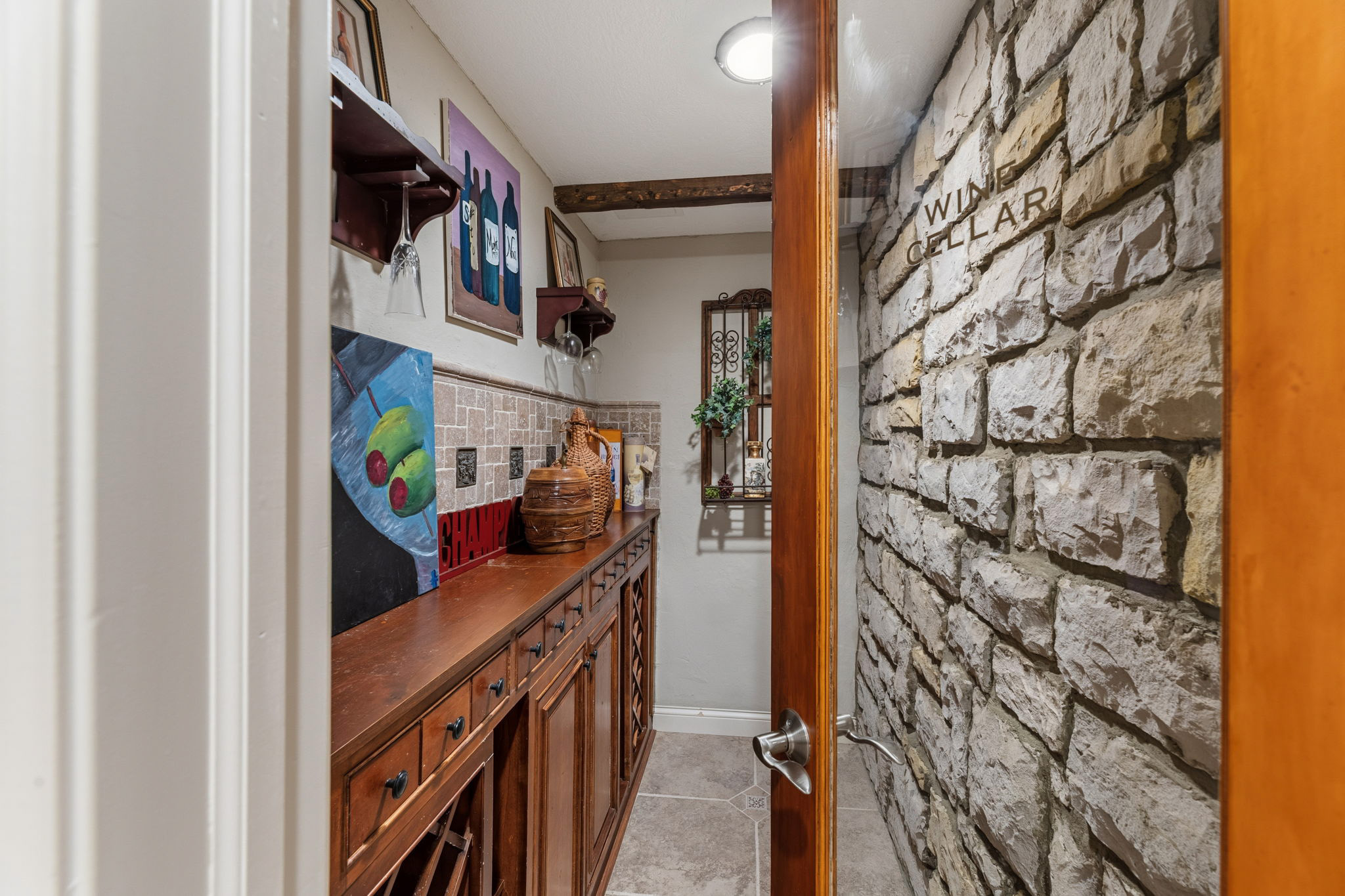 LL Wine Cellar