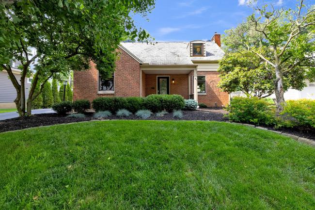 448 Clinton Heights Avenue, OH 43202