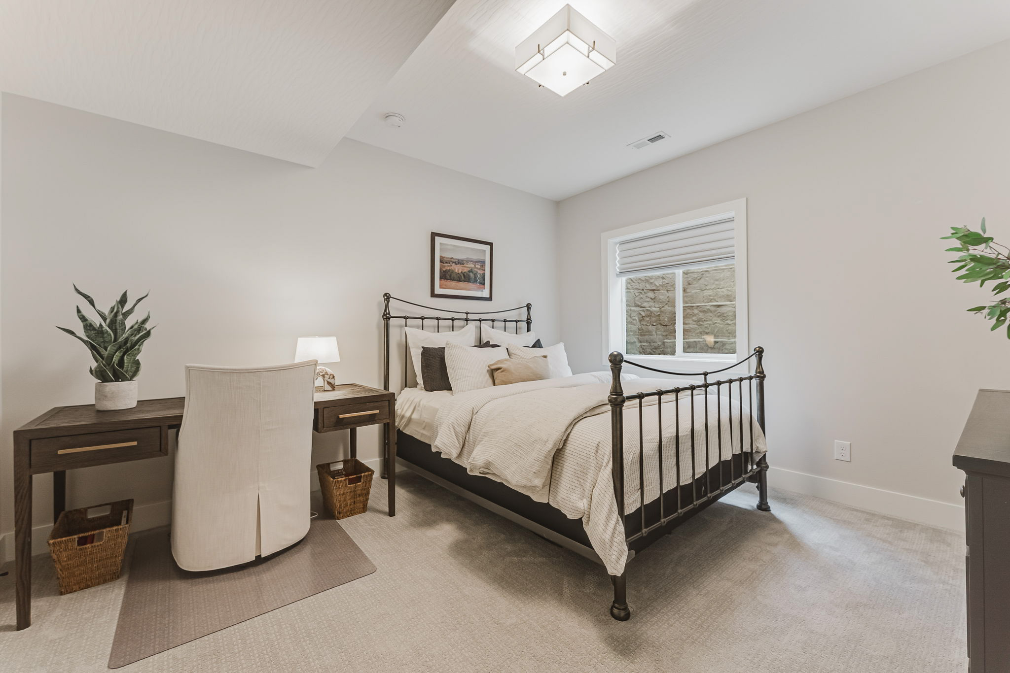 LL Bedroom 3