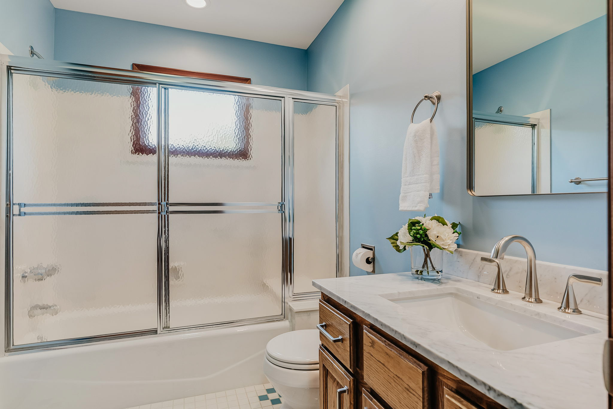 Full Bath 2