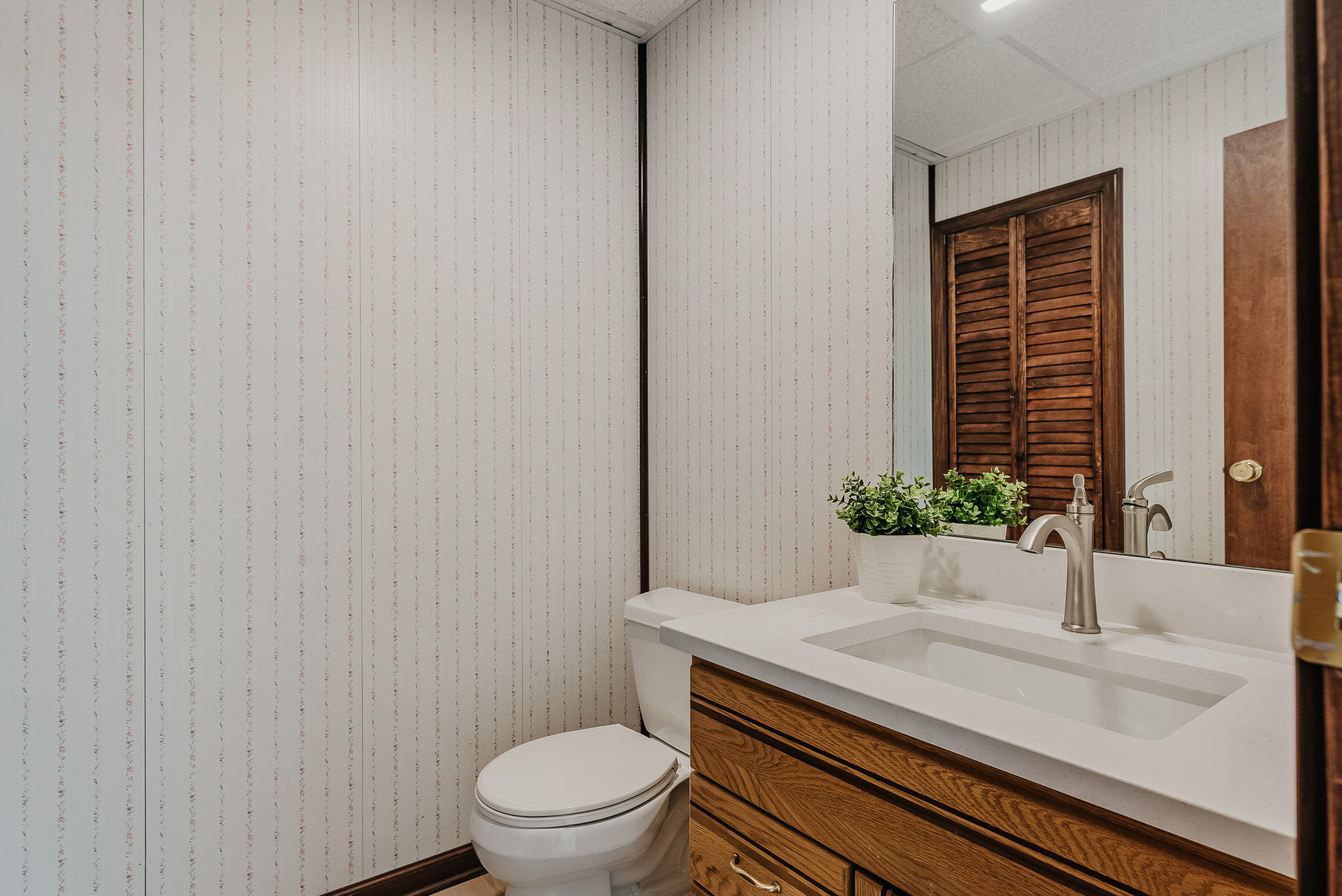 LL Powder Room