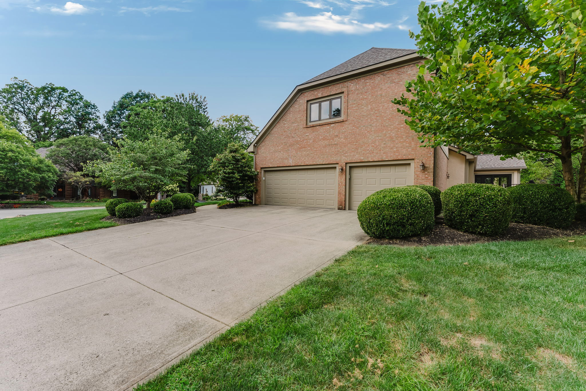 Exterior Garage
