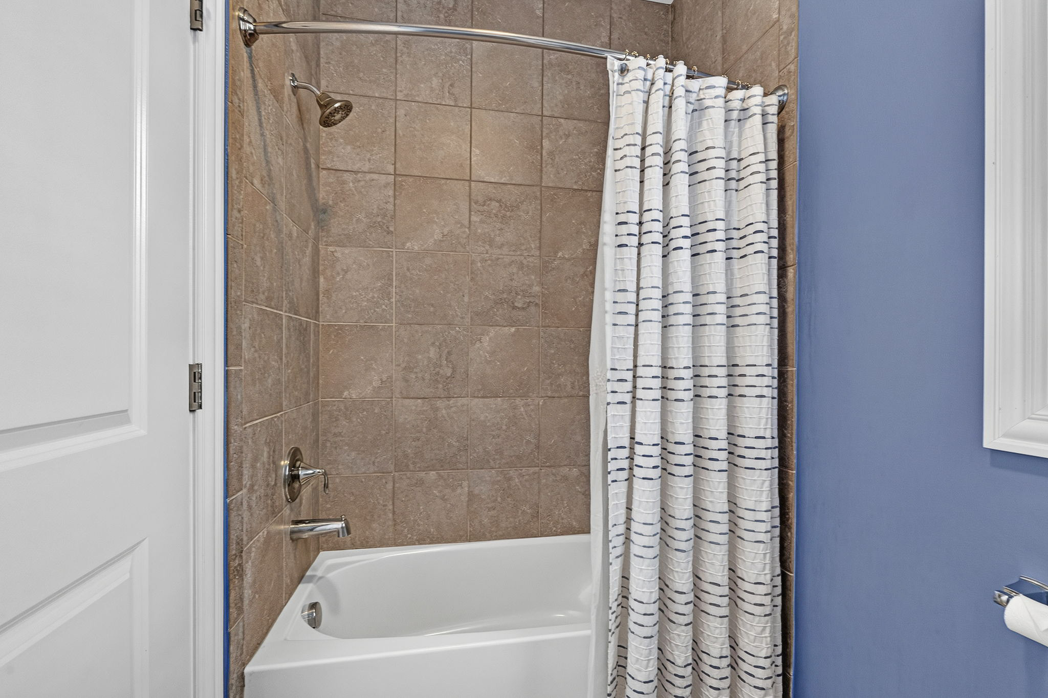 Full Bath 2