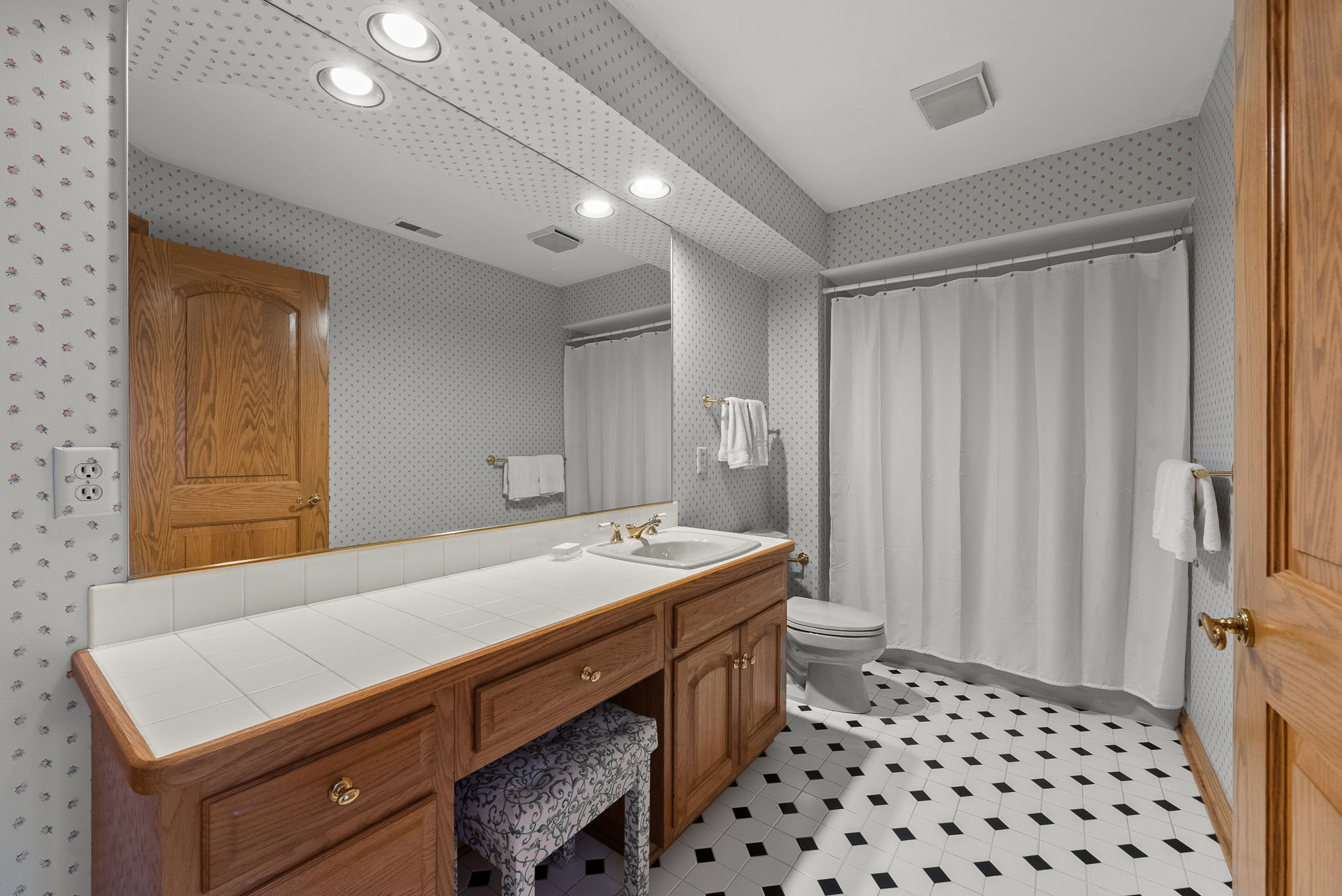 Full Bath 3