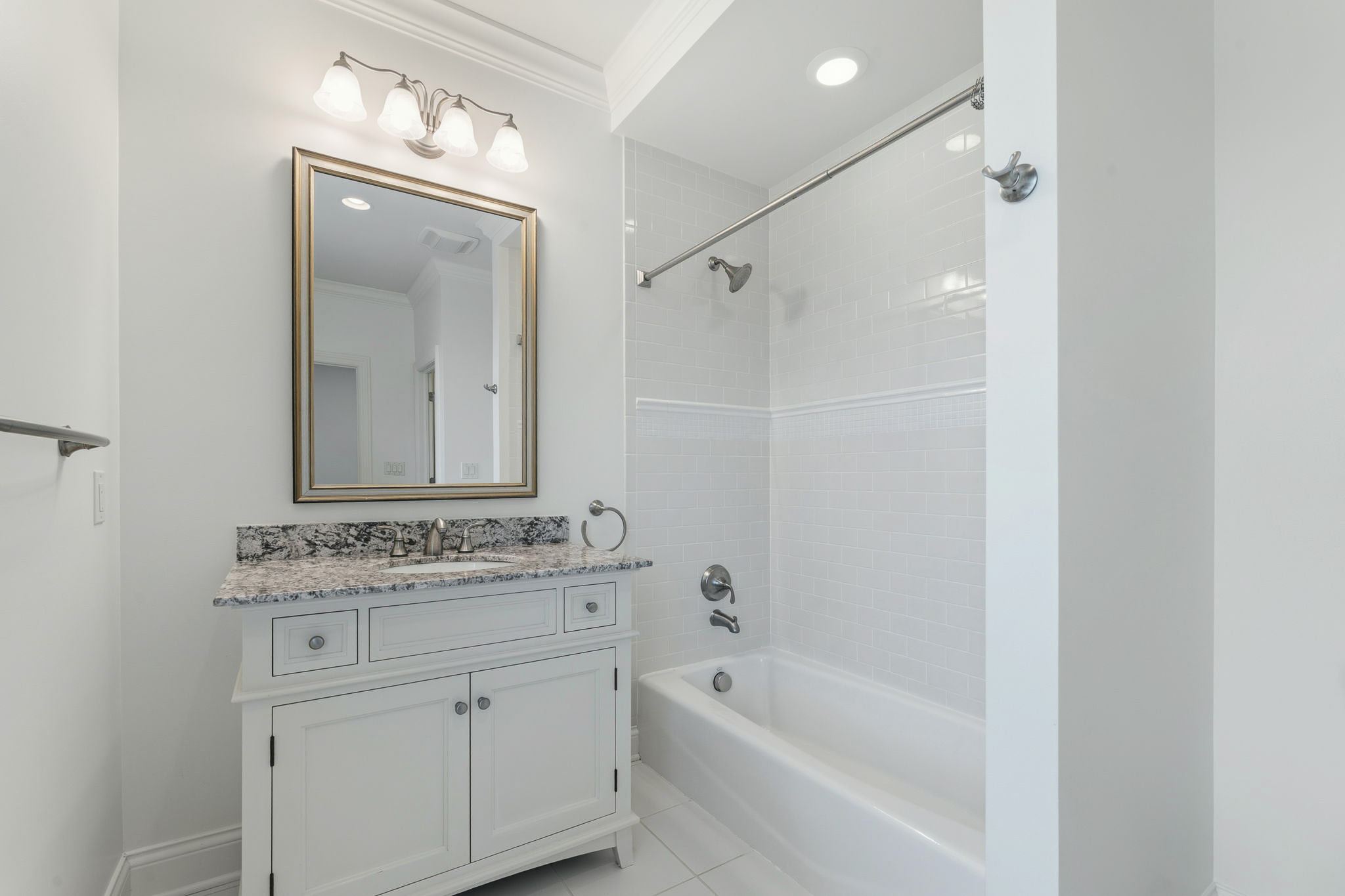 Full Bath 3