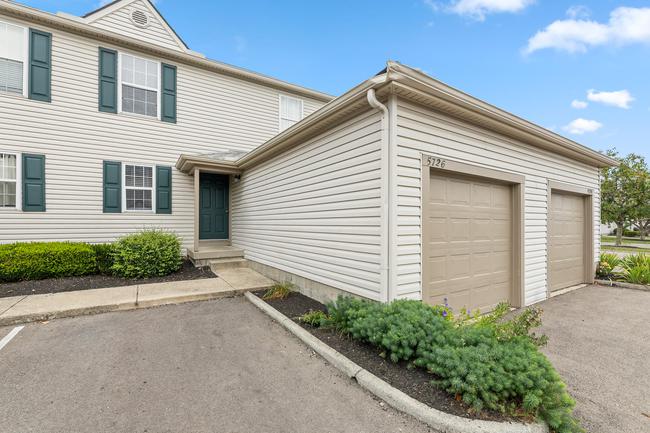 5726 Snow Drive 128D, OH 43026