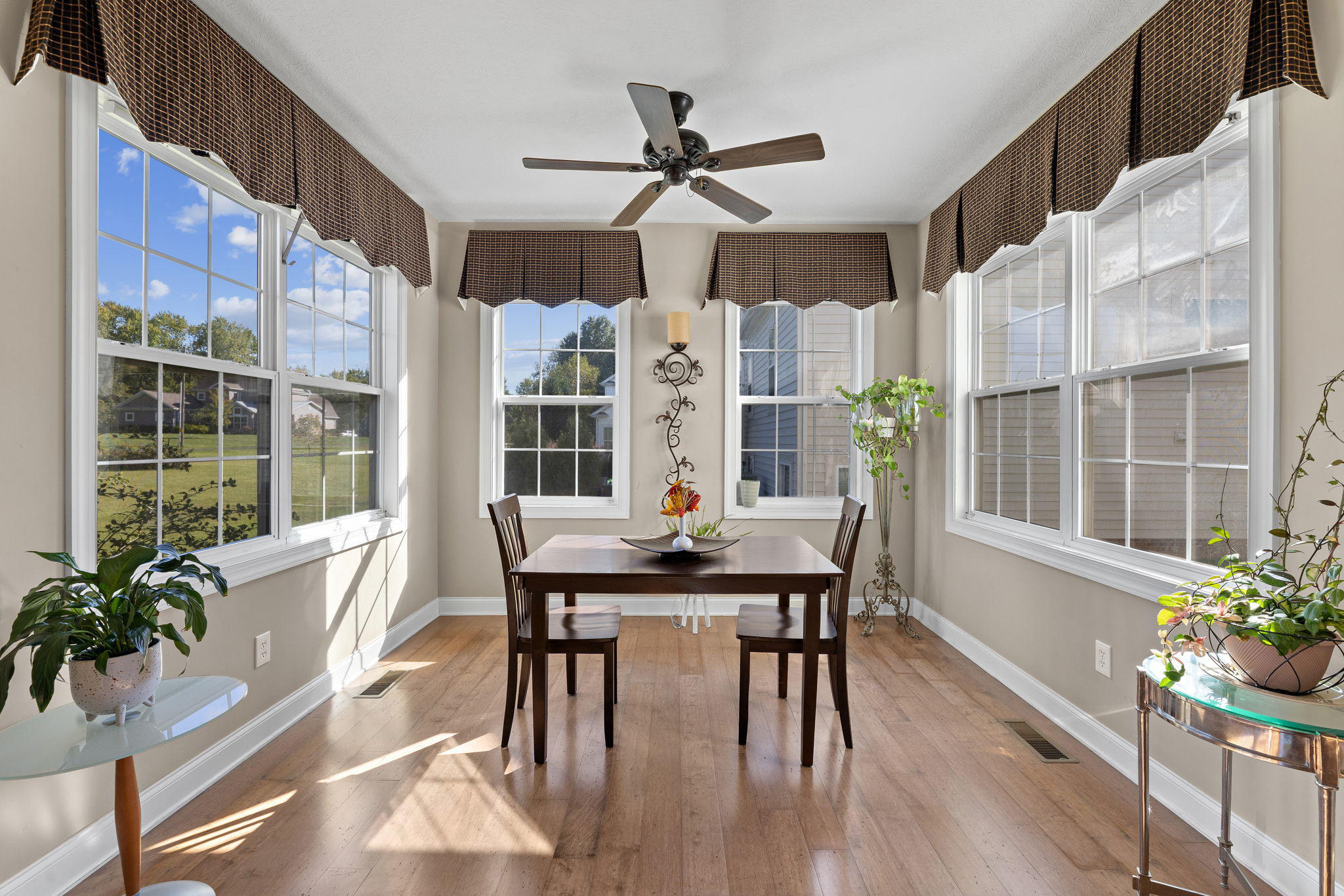 Eat-In Kitchen