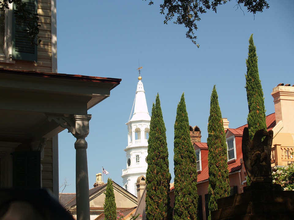 Charleston historic homes and colorful architecture