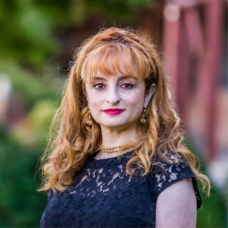 Photo of Angela Bordbar