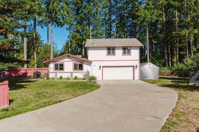 70 Tahuyeh Dr W, WA 98312