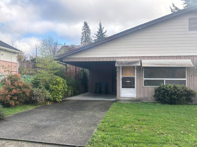 948 Mongtomery Ave, WA 98312