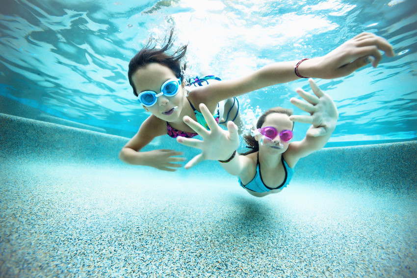 Auburn has a community pool