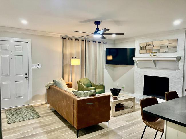  The Abigail - 3BR Downtown Apex Home, NC 27502