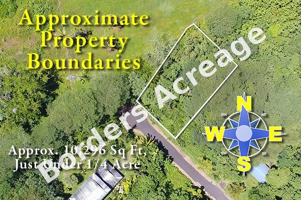 Lot borders large acreage
