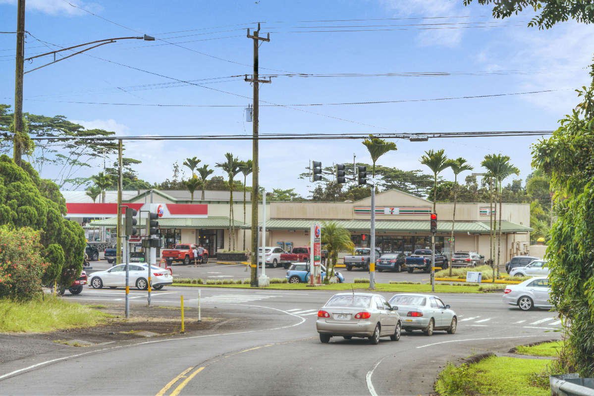 10 acres in Kurtistown, Hawaii country living offgrid Big Island