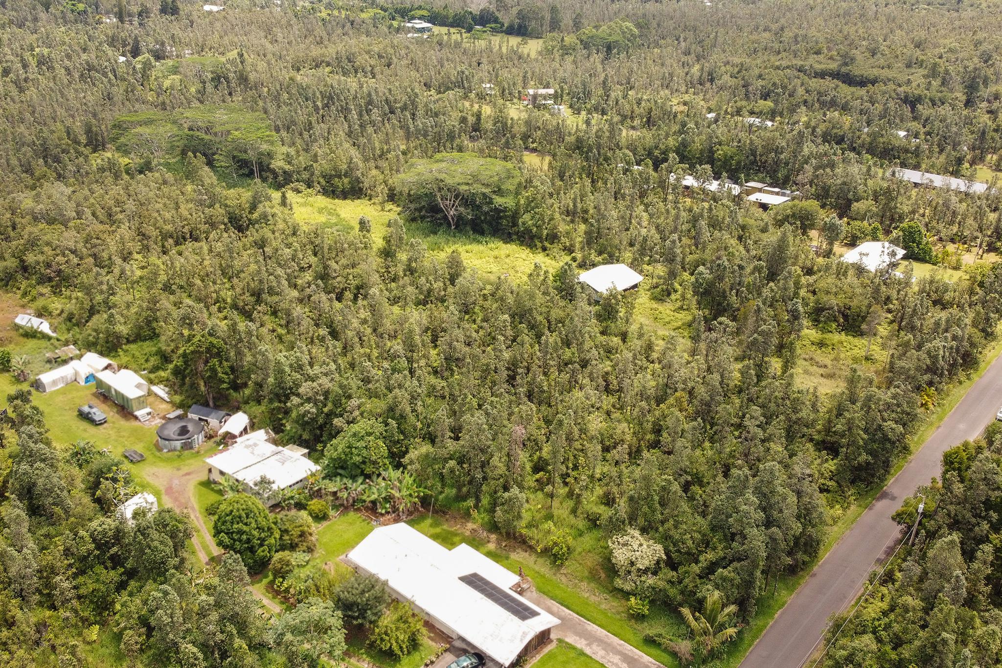 Acreage in Hawaii two acres front entrance of fern acres subdivision