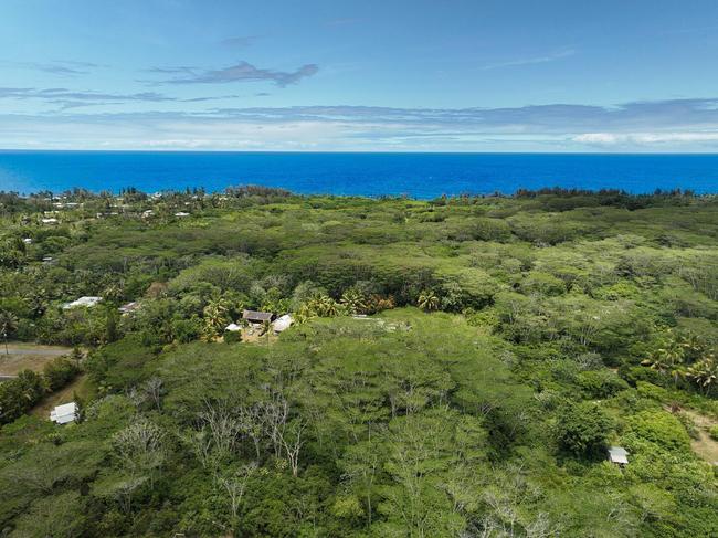1-Acre half a mile from the ocean in Hawaiian Paradise Park $119K