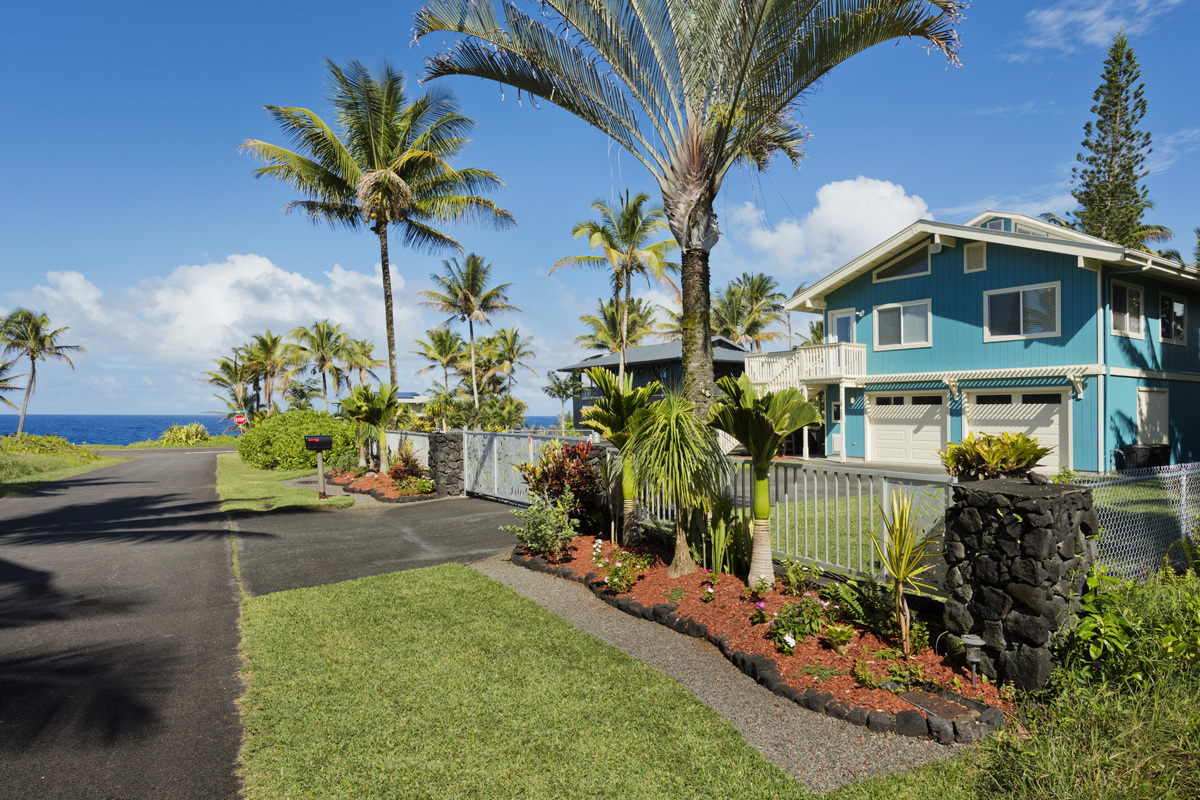 Home is located in the underground utilities portion of Hawaiian Beaches subdivision