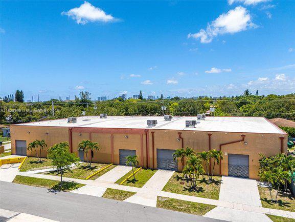 2300 THOMAS ST, FL 33020