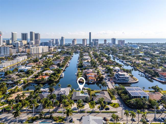 519 Layne Blvd, FL 33009