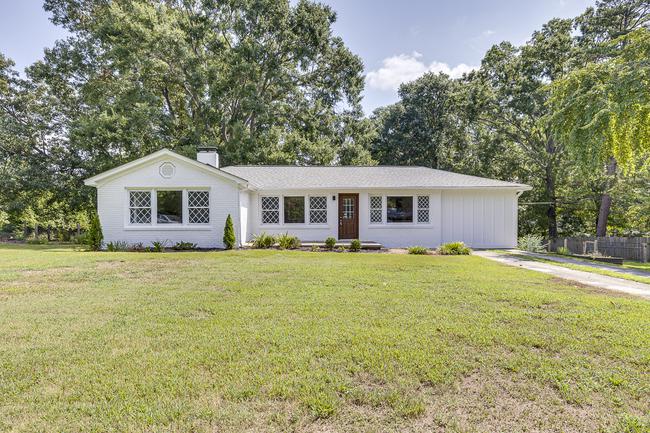 215 Elaine Avenue, SC 29687