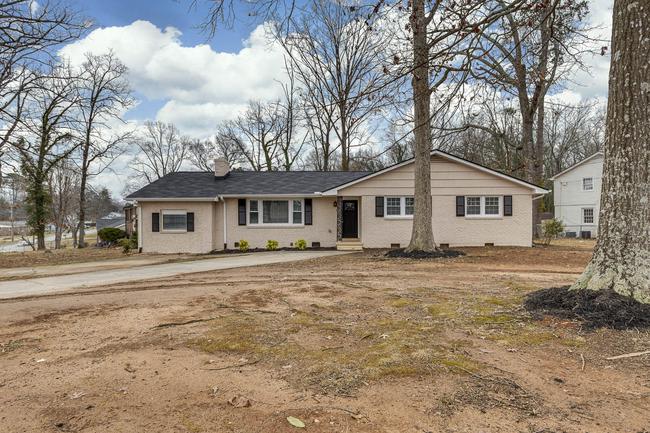 1 Pine Creek Court, SC 29605